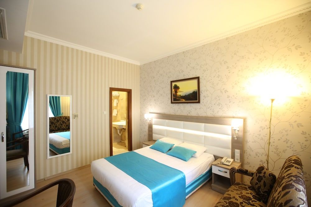 Classic Double Room, City View