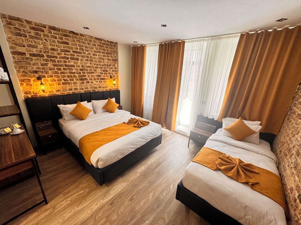 Superior Triple Room