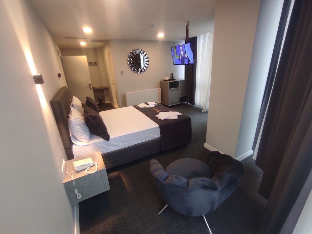 Standard Double Room, Canal View