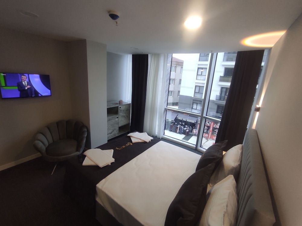 Standard Double Room, Canal View