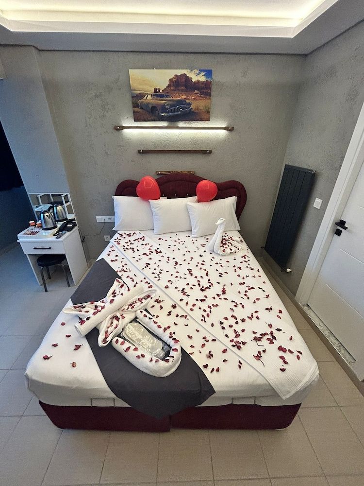 Standard Suite, City View