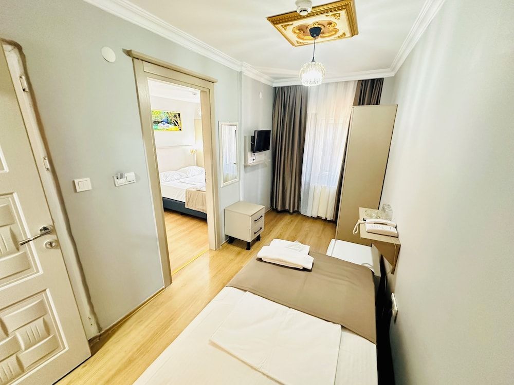 Comfort Triple Room