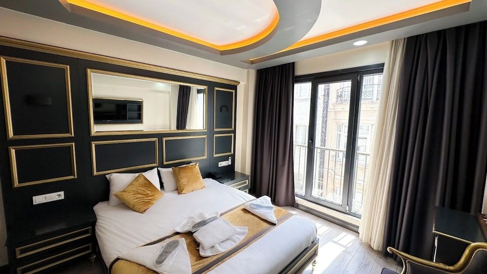Deluxe Studio, City View