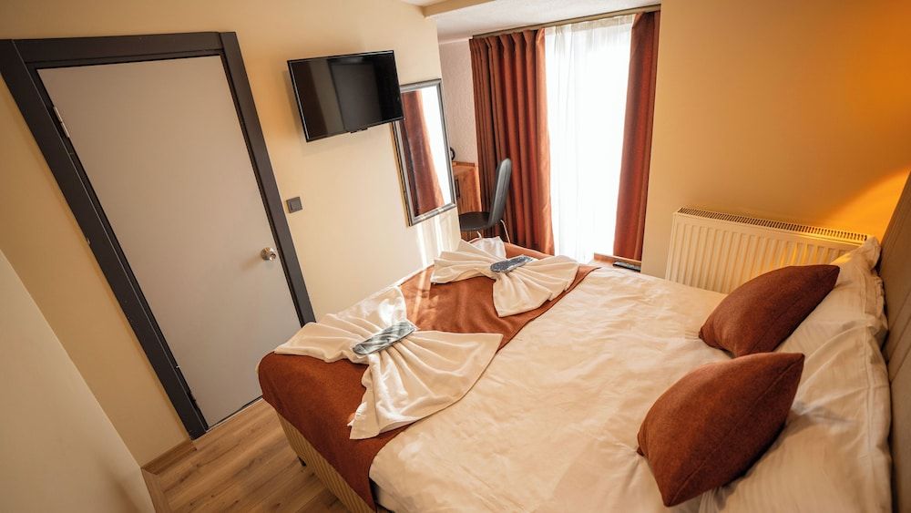 Standard Room, City View