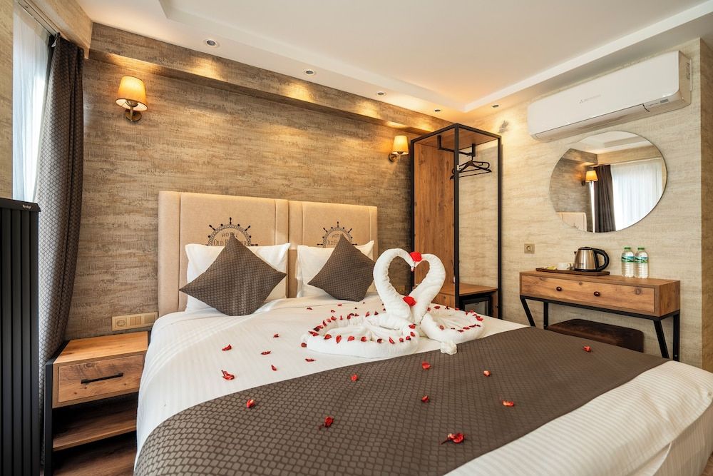 Standard Double or Twin Room, City View