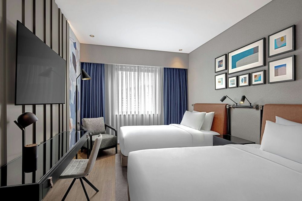 Classic Room, 2 Twin Beds, Non Smoking, City View