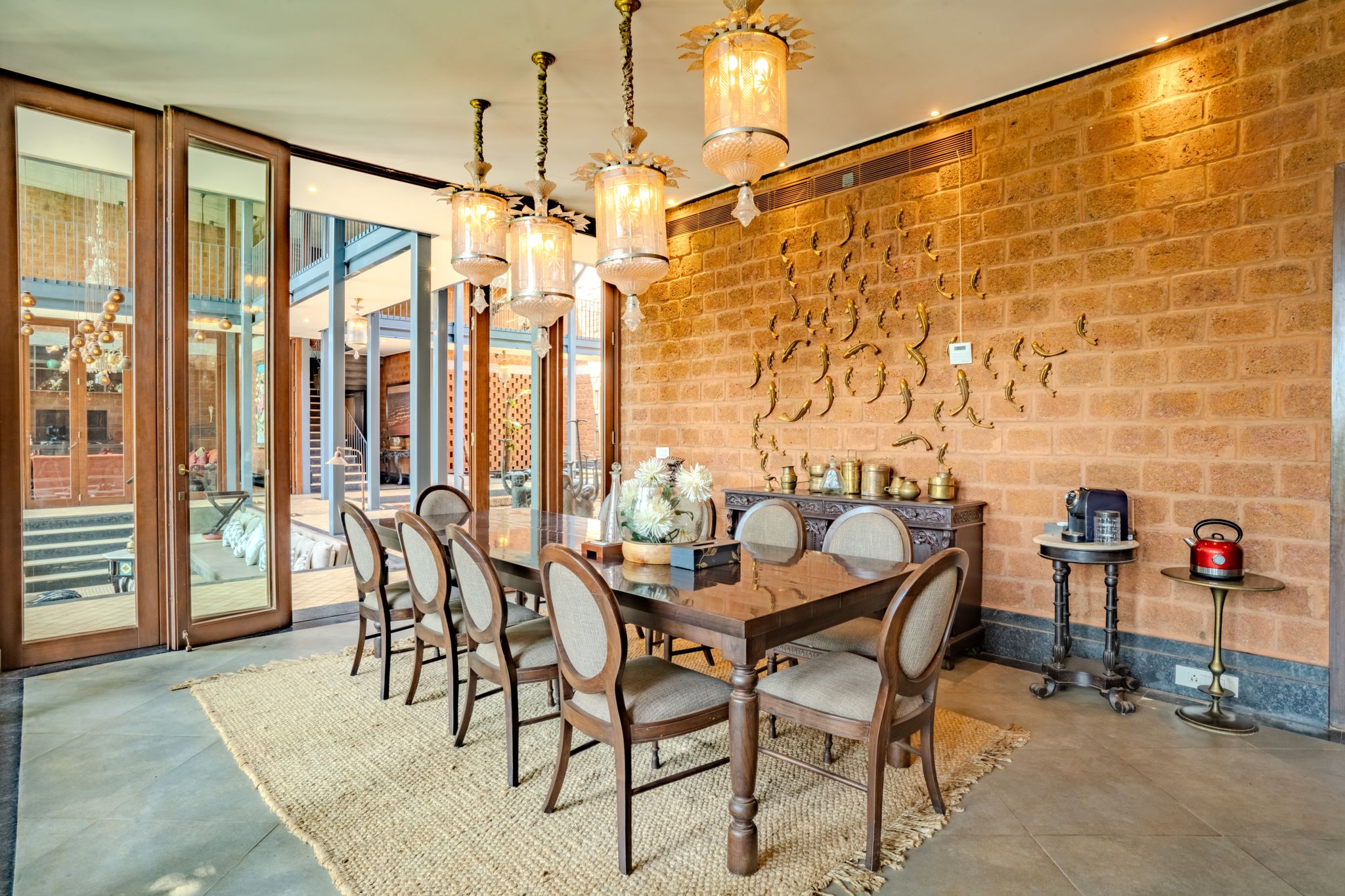 Food & Dining