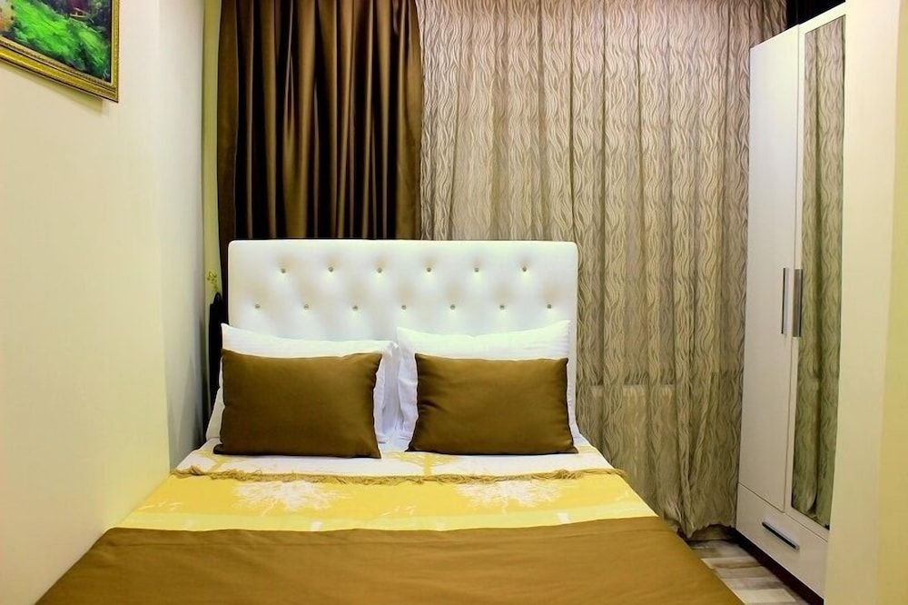 Hotelium 1
