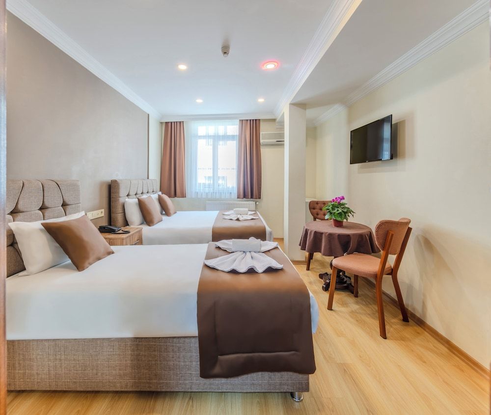 Silviya Double Room 4