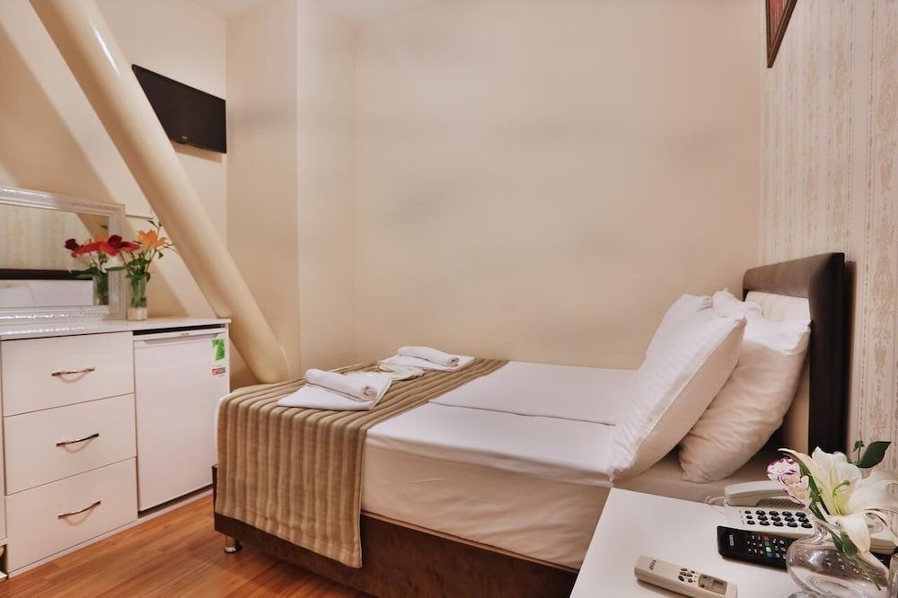 Economy Single Room, 1 Large Twin Bed