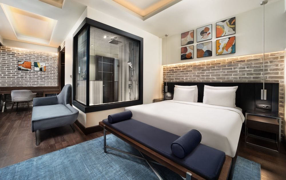 Premium Room, 1 King Bed, Non Smoking
