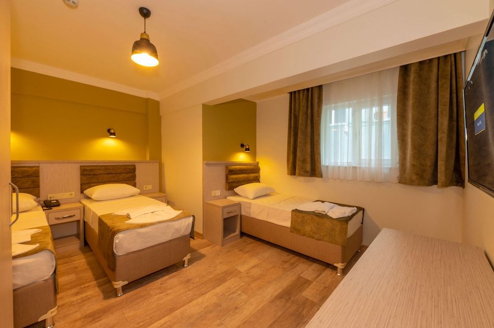 Comfort Triple Room