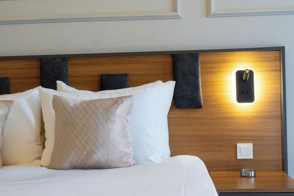 Standard Single Room, 1 Queen Bed