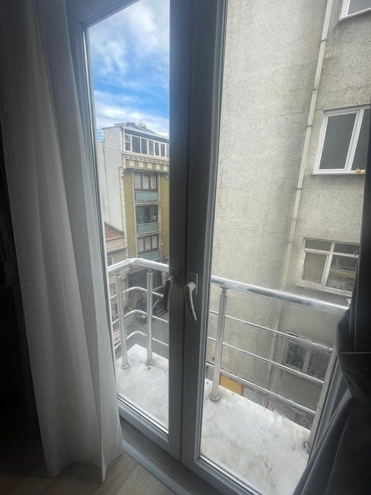 Taksim Dora Apart Deluxe Condo 4