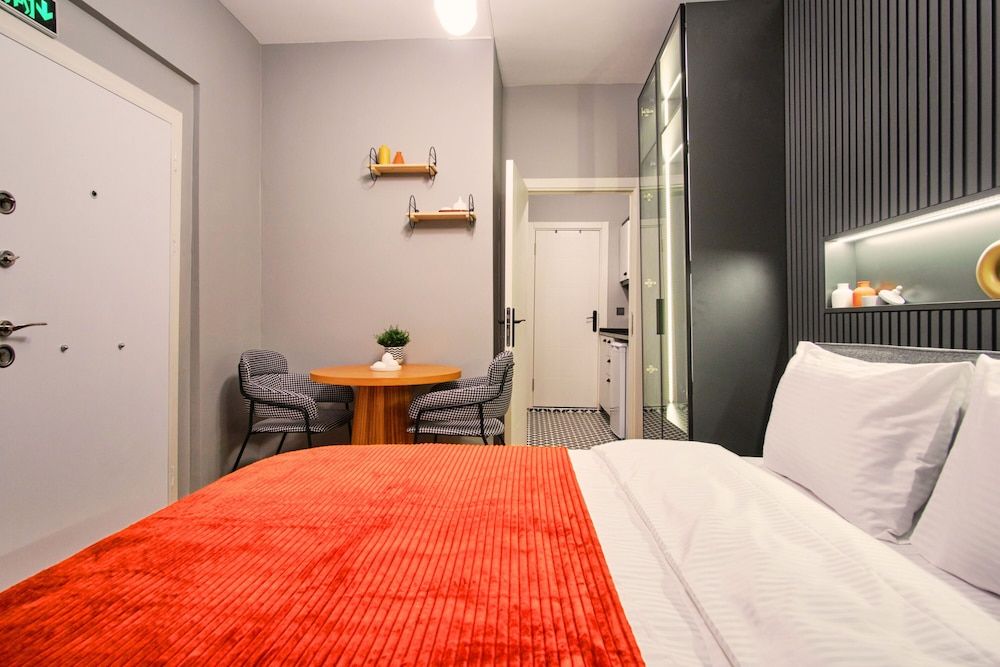 Economy Double Room, 1 Queen Bed