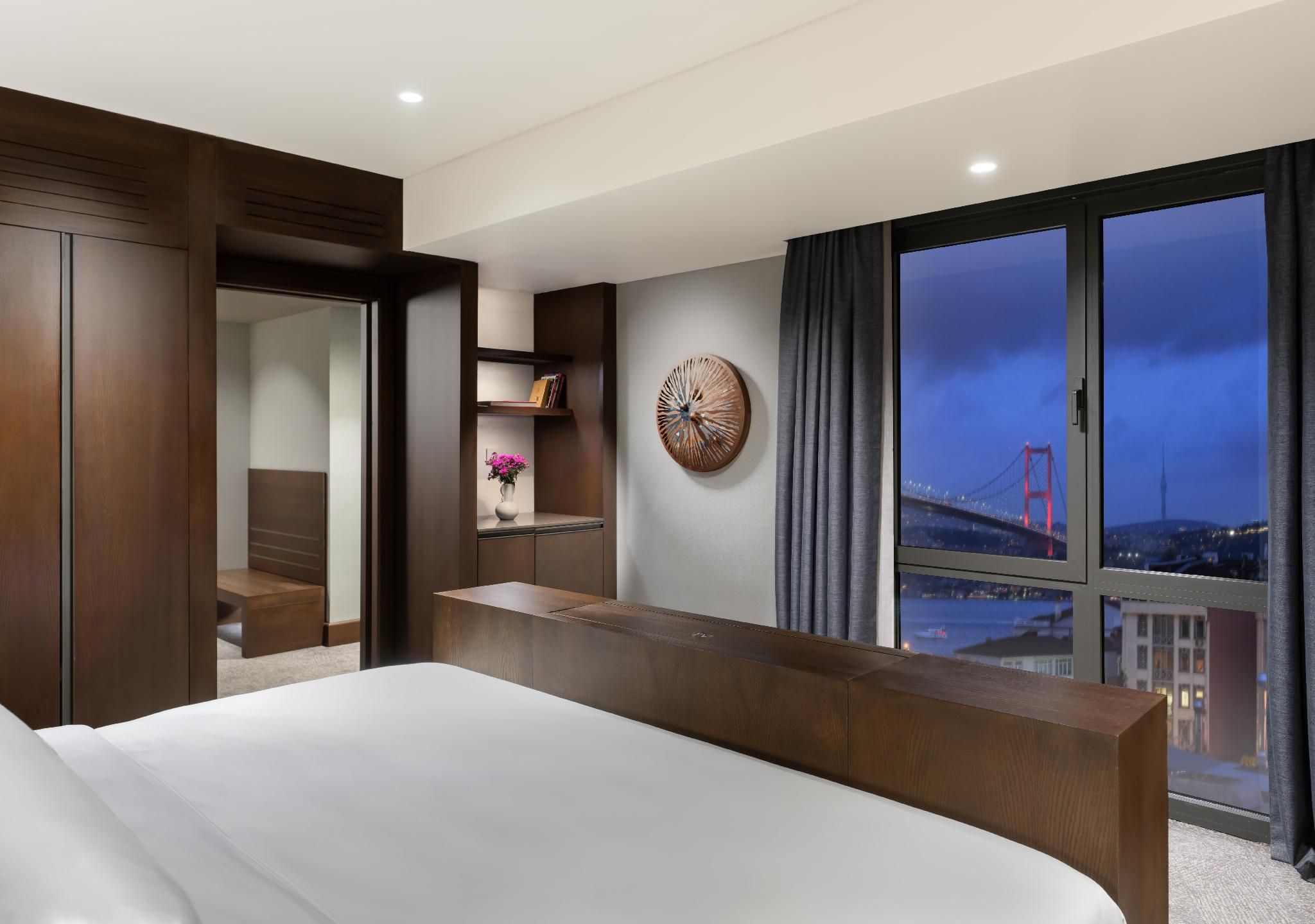 Bridge Suite