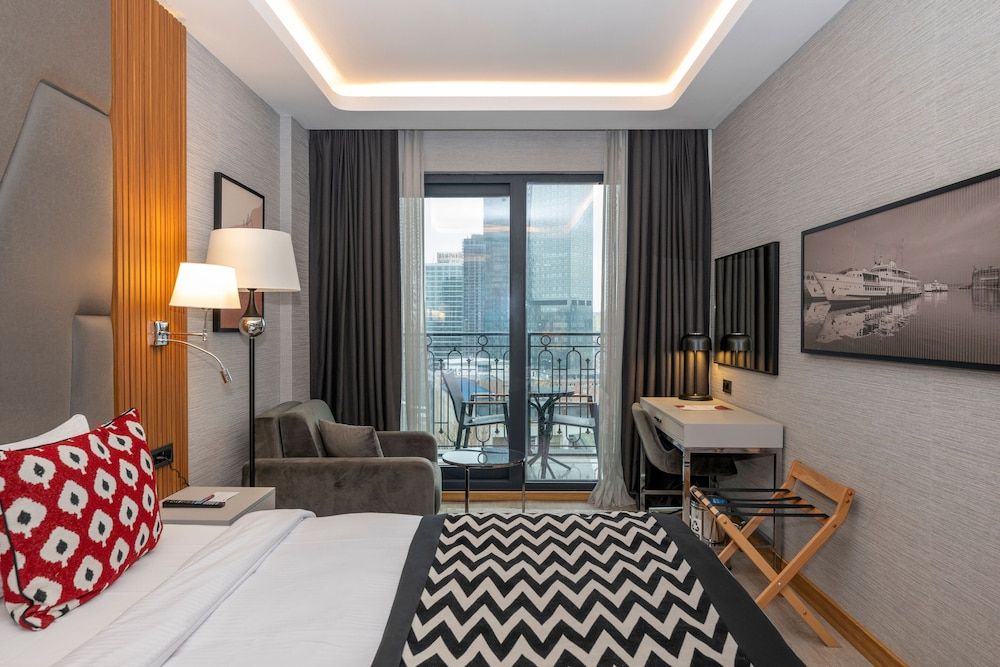 Deluxe Triple Room, Balcony
