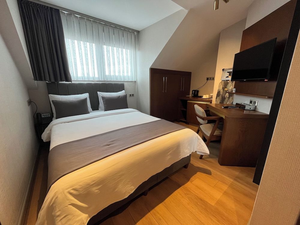 Economy Double Room