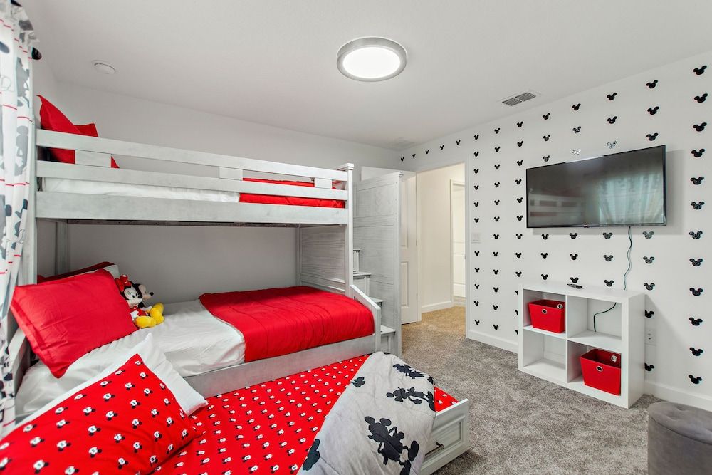 Apartment (Knee Deep @ Storey Lake by Shine Vila)