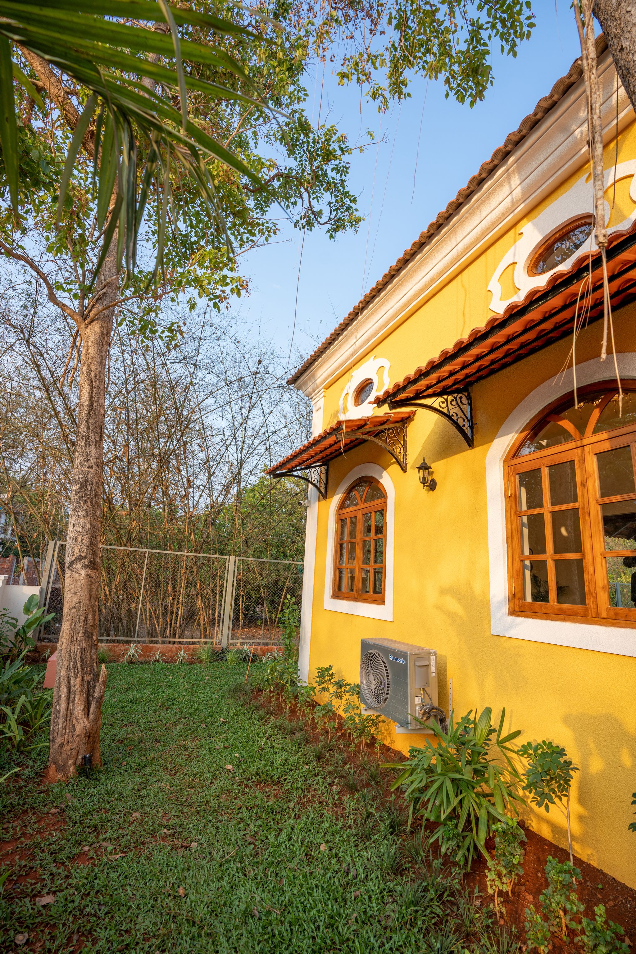 ELIVAAS 4 BHK with Pvt Pool & Media Room | Amahoro