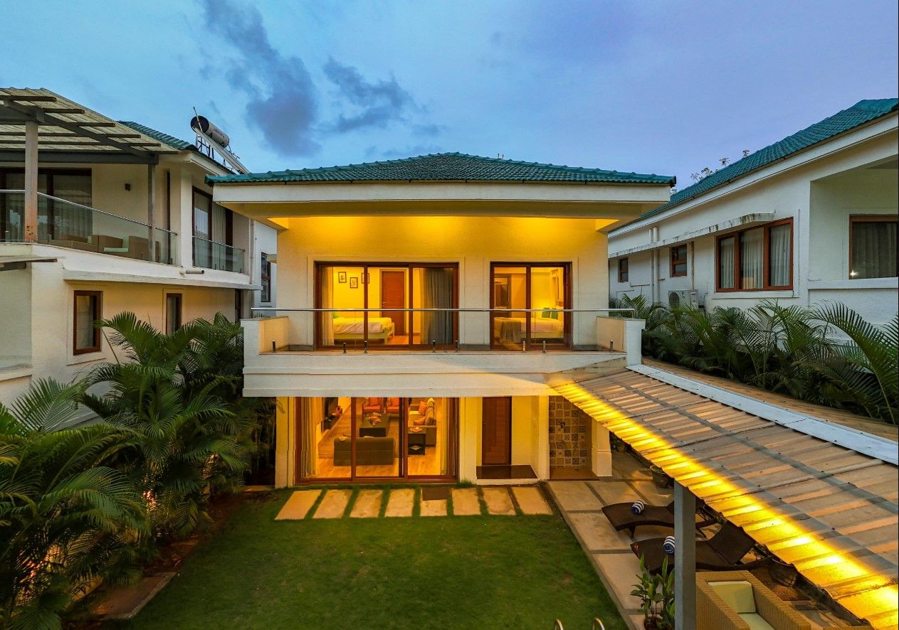 ELIVAAS 3 BHK Pvt Pool & Bar | Villa Valerie