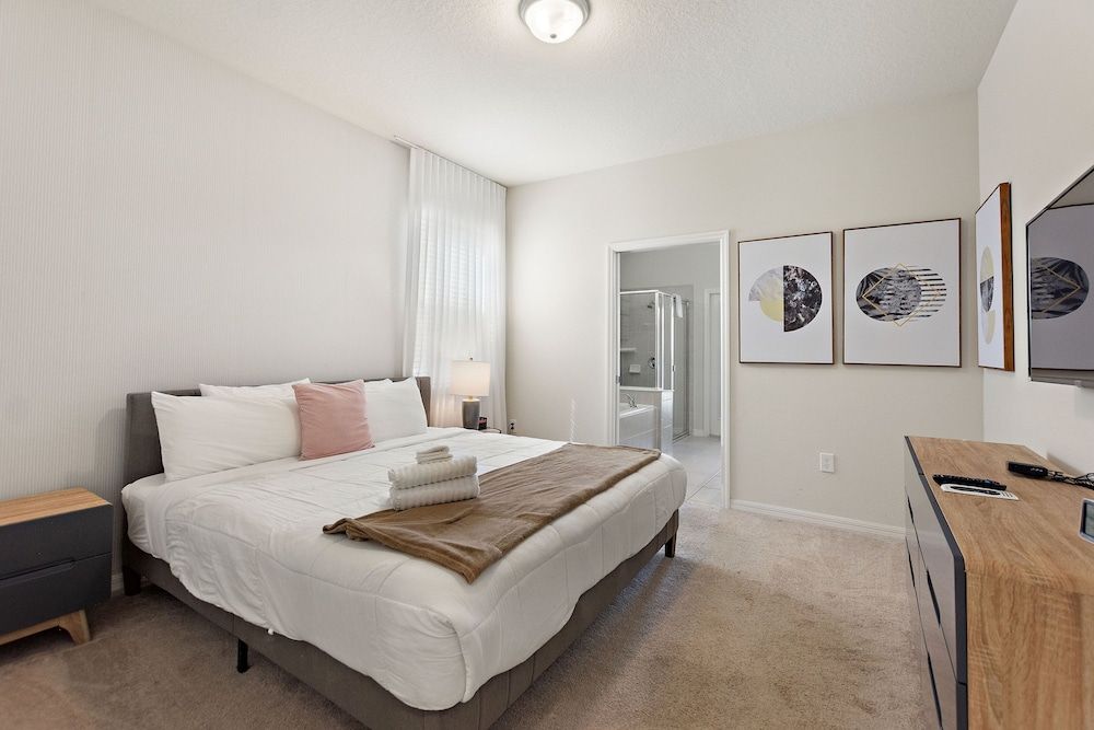 Villa (Summer Solstice @ Windsor Westside by)