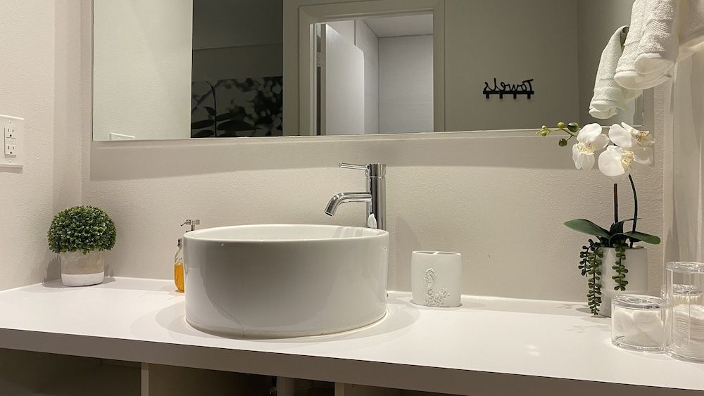 A & S Vacation Rooms Comfort Room, 2 Queen Beds, Non Smoking, Pool Access 22