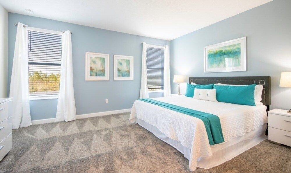 House, 6 Bedrooms