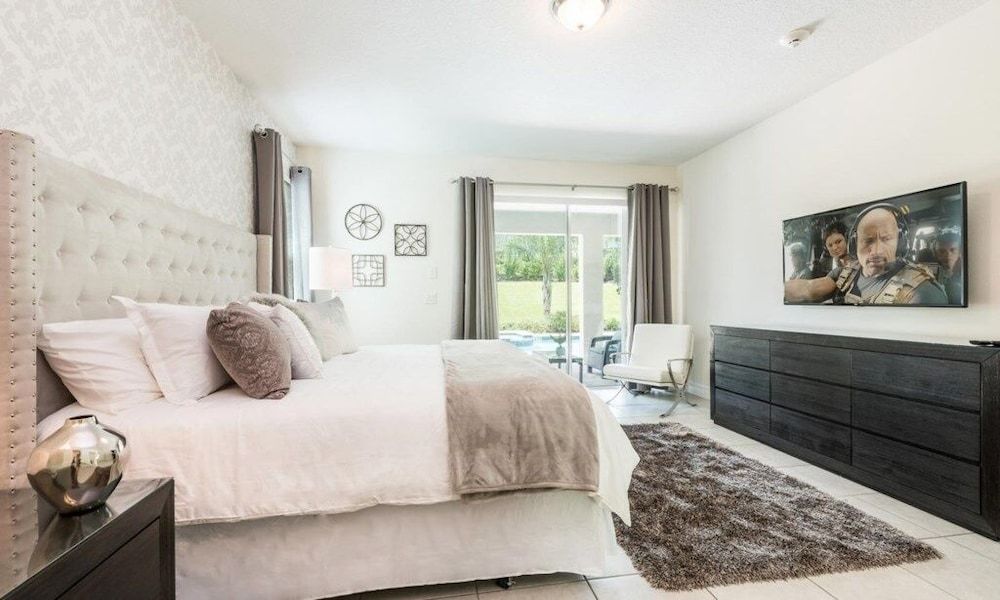 House, Multiple Bedrooms