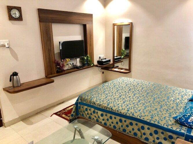 Hotel P & P International Super Deluxe Room 8