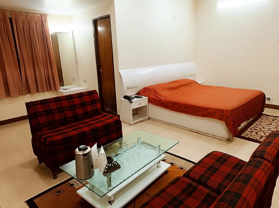 Hotel P & P International Super Deluxe Room