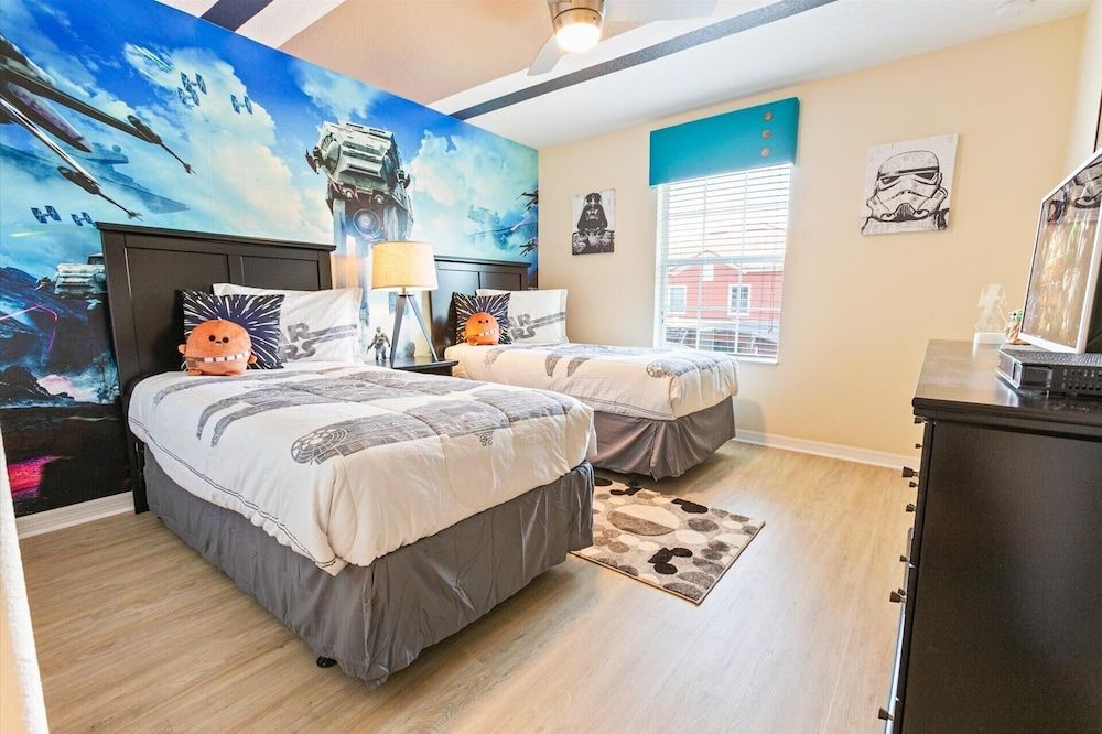 Townhome, Multiple Beds, Pool Access (CAL8955)