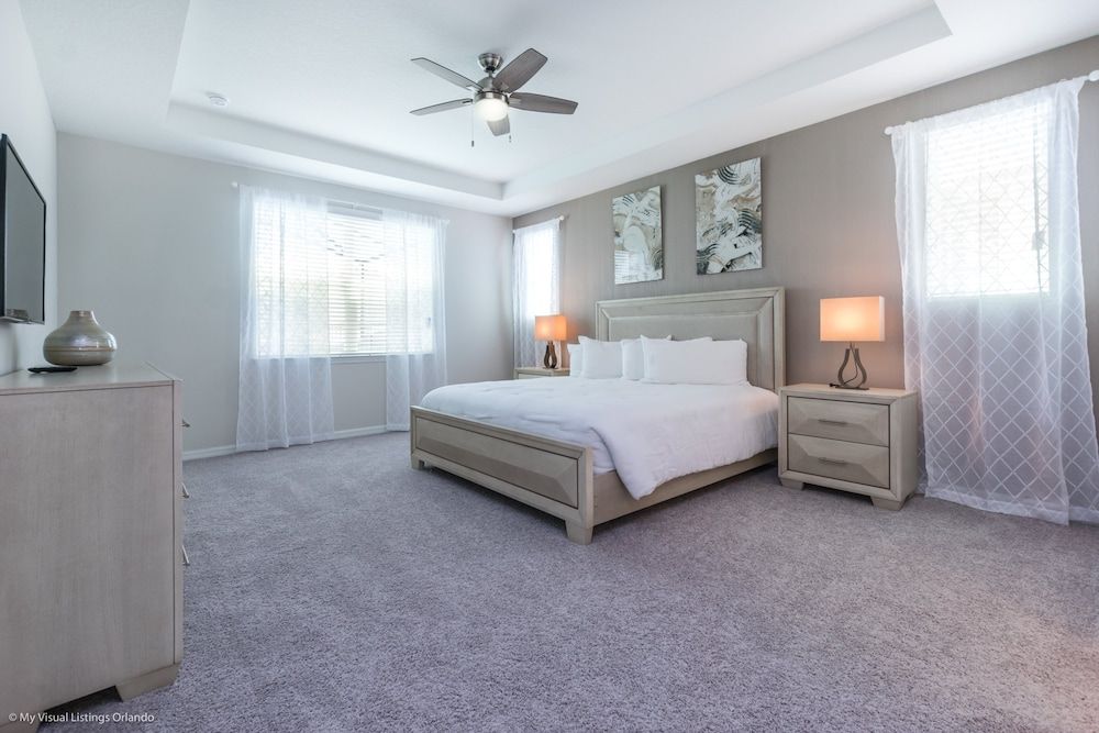 Villa (Amazing 7 Bedroom 5 Bathroom Solara  )