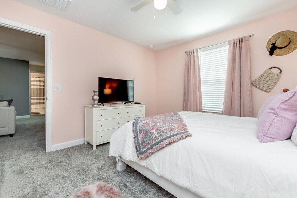 Villa (8805CRUDEN)