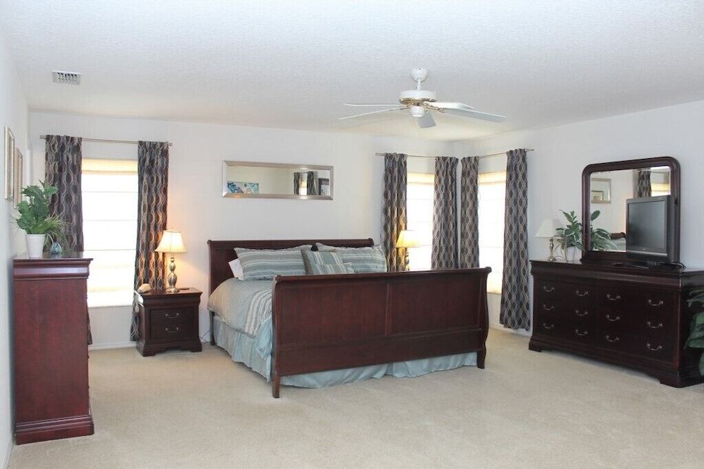 House, 5 Bedrooms