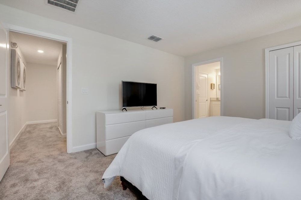 Townhome, 4 Bedrooms