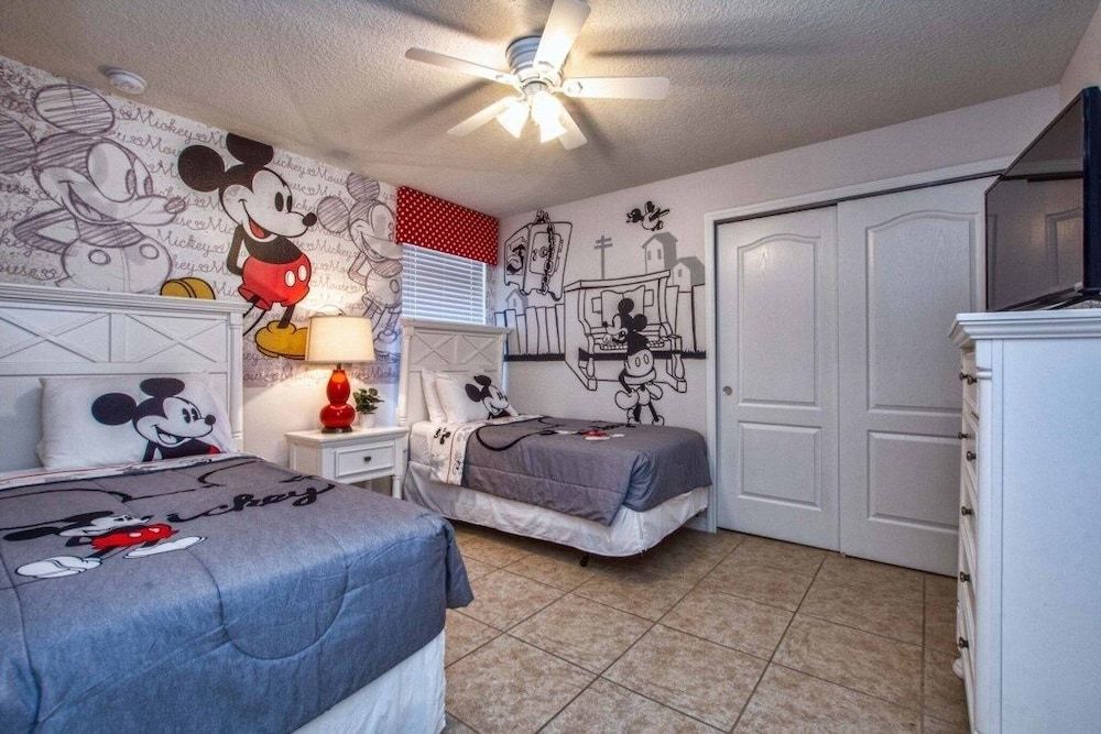 House, Multiple Bedrooms
