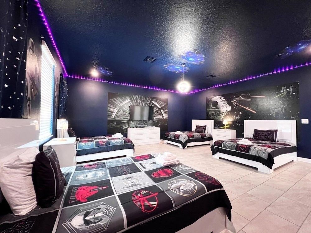 House, Multiple Bedrooms