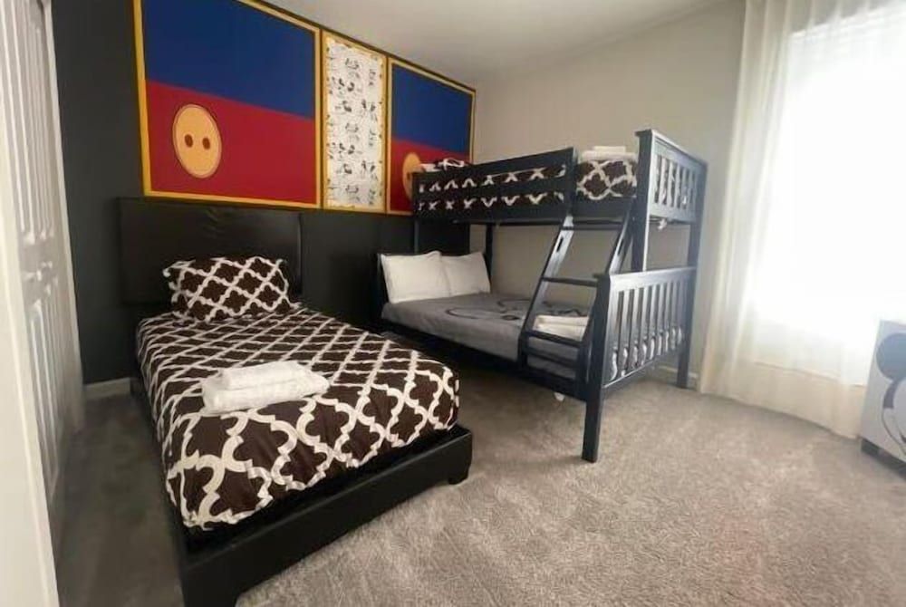 House, Multiple Beds, Pool Access, Pool View (2745BD SL)