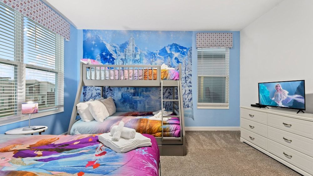 House, Multiple Beds, Pool Access (4164PD SL_02)