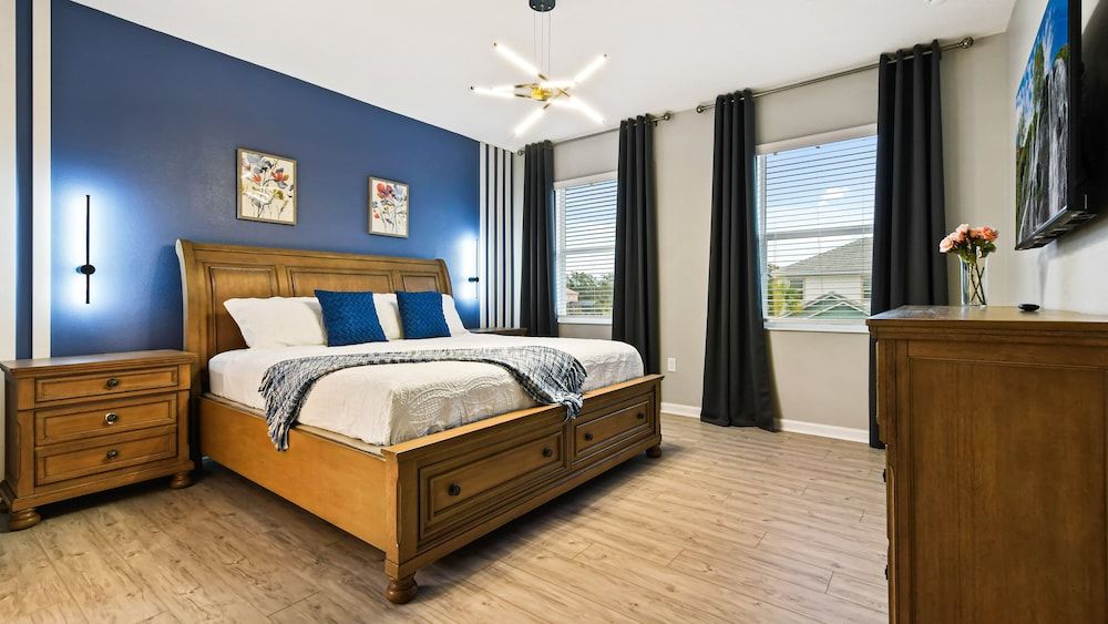 House, Multiple Beds, Pool Access