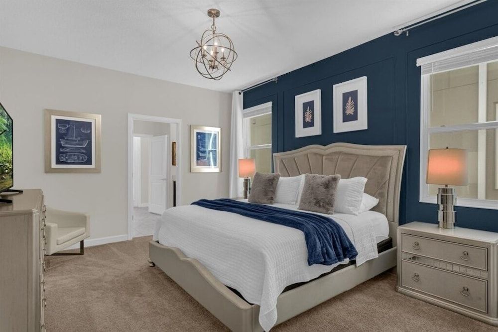 House, Multiple Bedrooms
