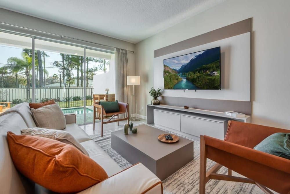 Stylish 4 Bedroom Home 10 min From Disney Villa 23