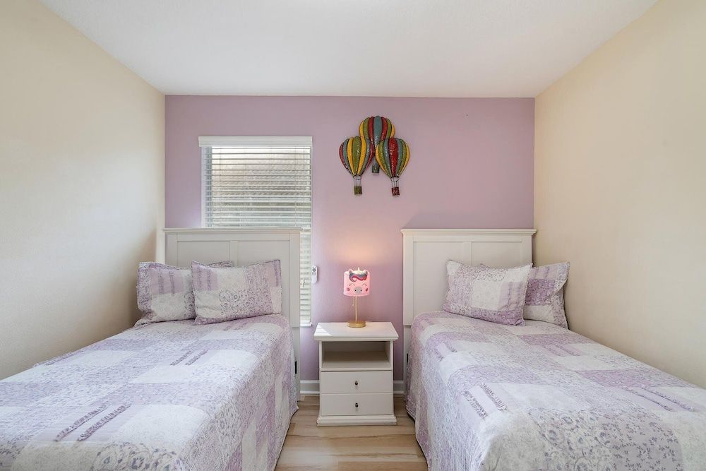 House, Multiple Beds, Pool Access (CUP8949)