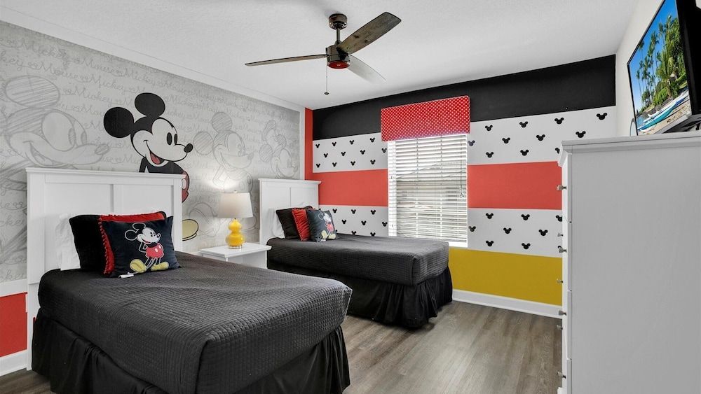 House, Multiple Beds, Pool Access (GAS3070)