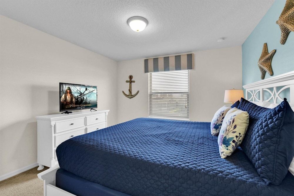 House, Multiple Beds, Pool Access (RHS9030)