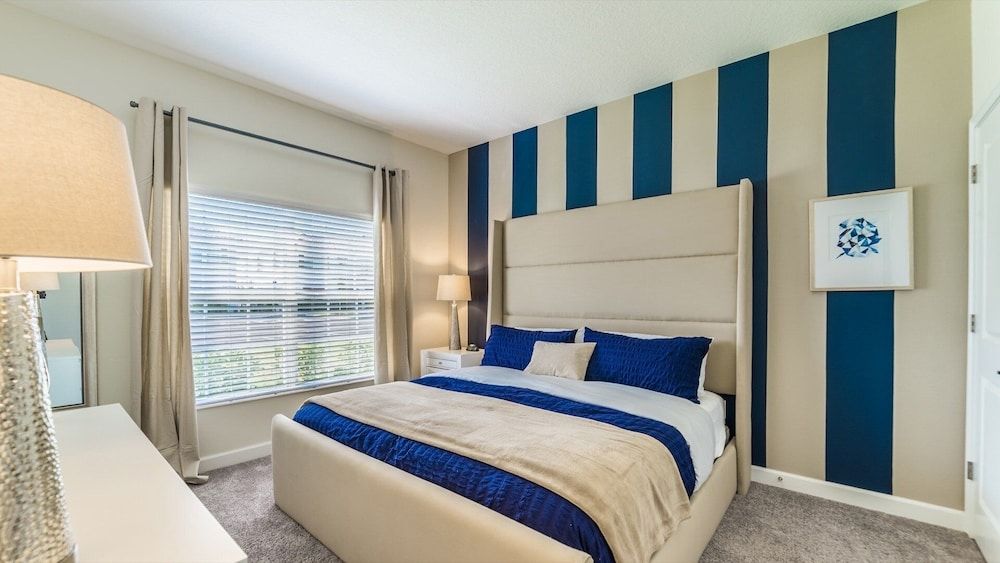 House, Multiple Beds, Pool Access (PEQ3141)