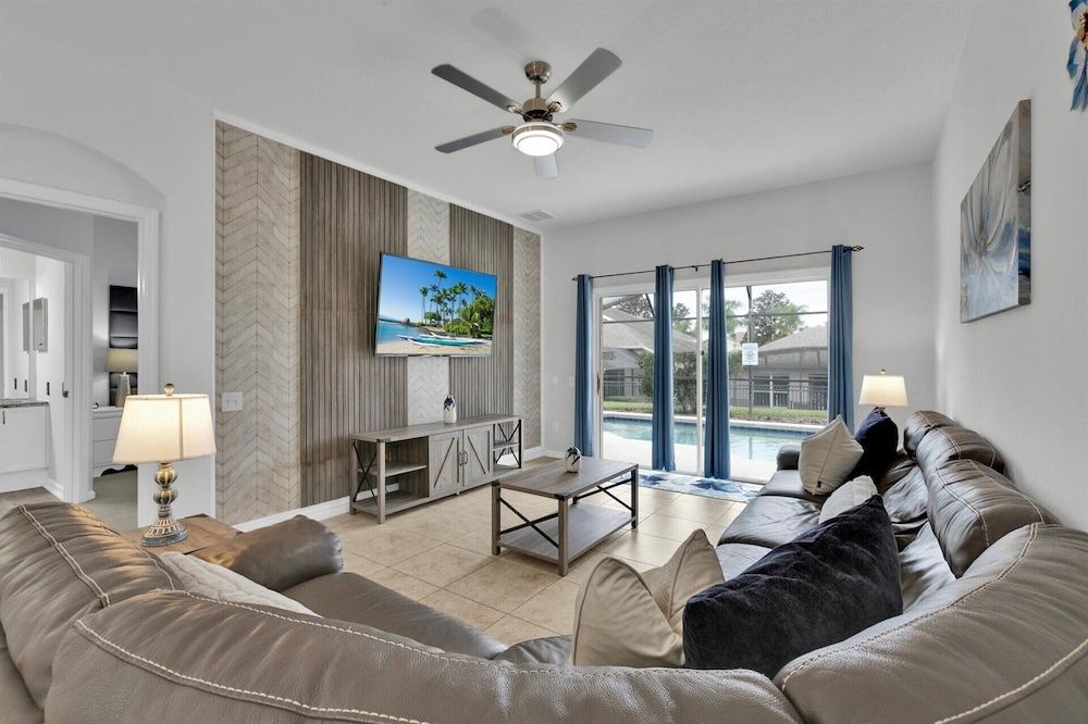 House, Multiple Beds, Pool Access (WP2244)