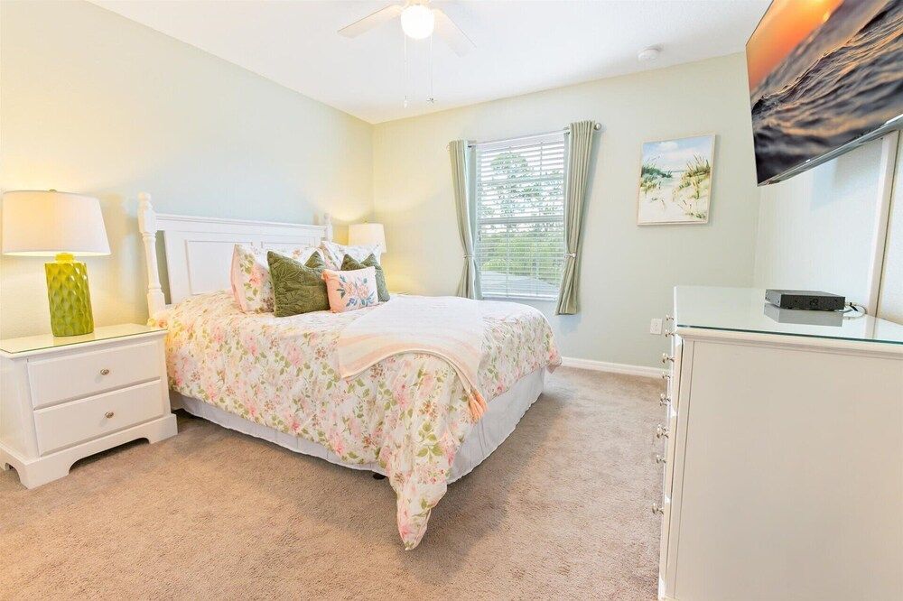 House, Multiple Beds, Pool Access (SUG8970)
