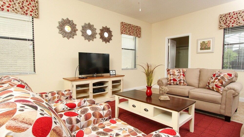 House, Multiple Beds, Pool Access (MYR1471)
